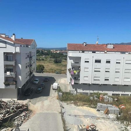 Apartamento Amplo E Moderno - Perto Do Estadio Futebol Tondela Exterior foto